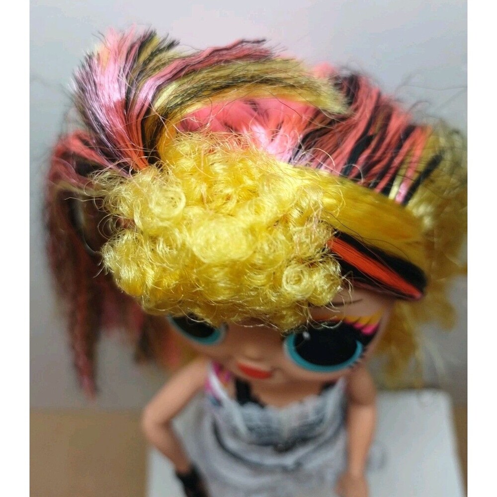 MGA LOL Surprise OMG Remix Pop Music B.B. Fashion Doll 80s Outfit Material Girl - Picture 4 of 11